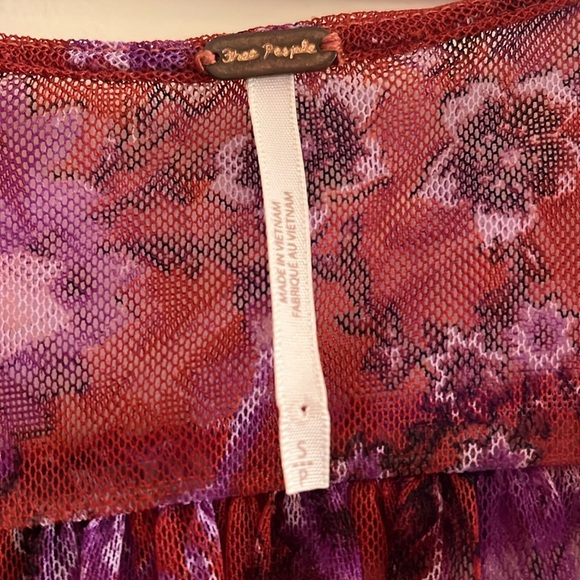 Free People Making Me Smile Floral Ruched Flutter Sleeve Top Size S - Picture 3 of 5